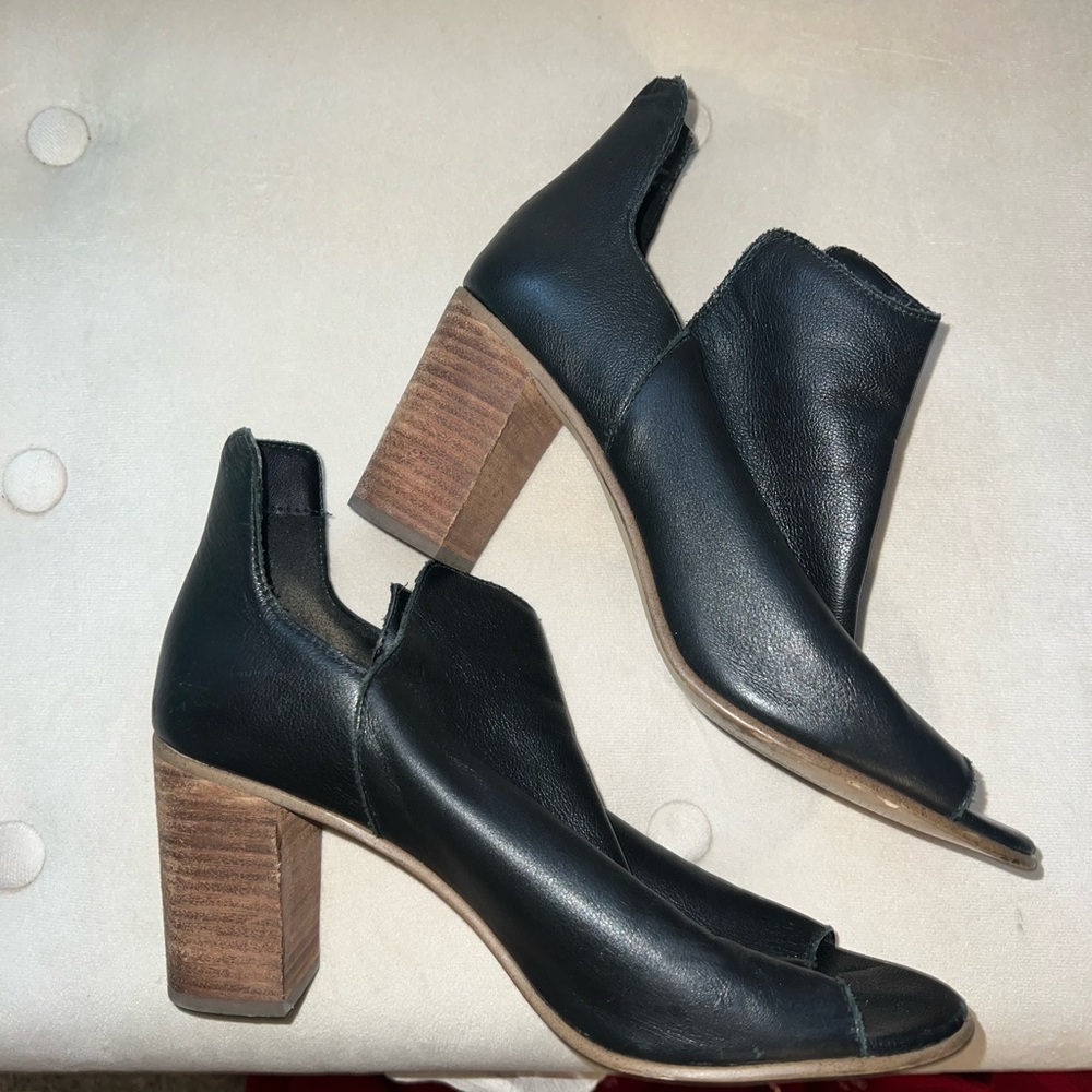 Steve Madden booties